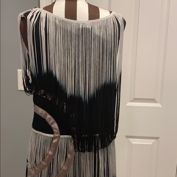 Dress - Picture 4 of 6